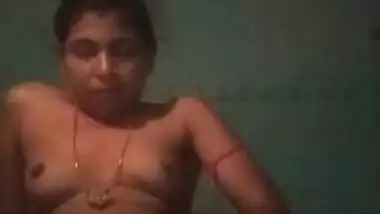 Village girl fingering pussy selfie record