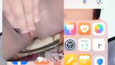 Video call nude show of sexy Indian girlfriend MMS