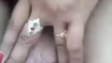 Indian tamil bhabhi rub her vagina