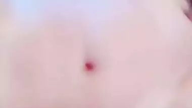 Married Indian girl shows tits but the video isn't for husband