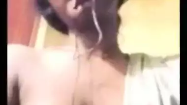 Desi village girl video call sex