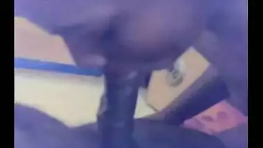 Noida bhabhi pleasures hubby with early morning blowjob