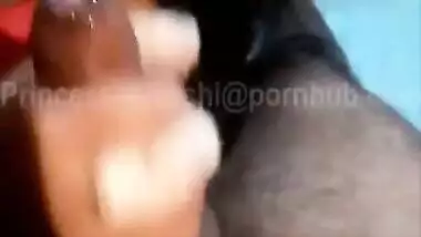 Indian aunty sucking cock-1