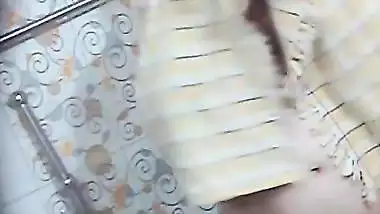 Hairy pussy MILF naked bath recorded by relative