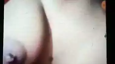 Girlfriend virgin boobs and pussy showing MMS