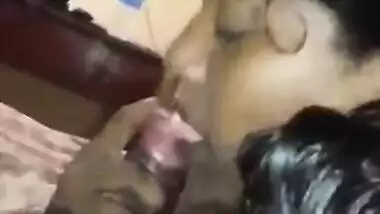 Country wood looking dusky Tamil wife Bangla MMS sex