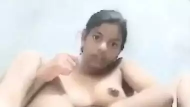 Horny Desi Girl Masturbating