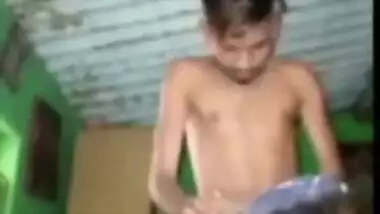 Desi mms video of chick caught drilled by Indian lover in doggystyle