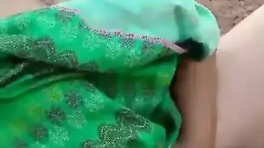 Desi cute hot aunty showing her boobs selfie cam