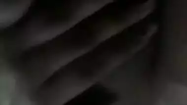 Desi girl showing nude