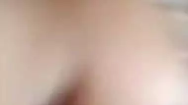 Desi Girl Showing boob