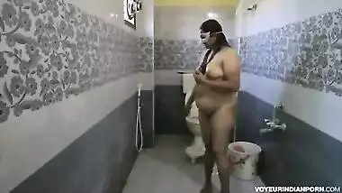 Dipinitta Bhabhi Sexy Indian Mother In Law Filmed In Shower