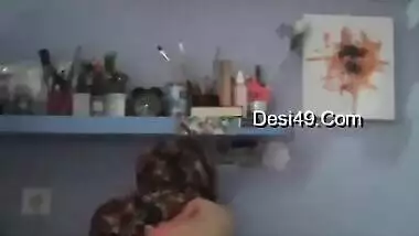 Today Exclusive- Sexy Indo Girl Showing Her Nude Body